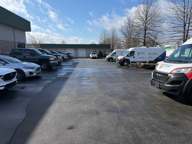 6603 Royal St, Liberty, MO à louer - Photo du bâtiment - Image 3 de 10