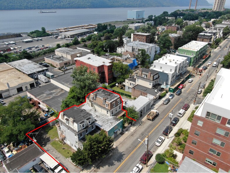 189 Warburton Ave, Yonkers, NY for sale - Building Photo - Image 1 of 1