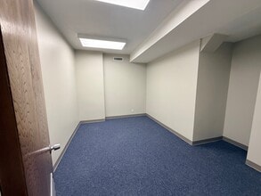 121 S Broadway Ave, Tyler, TX for lease Interior Photo- Image 1 of 2