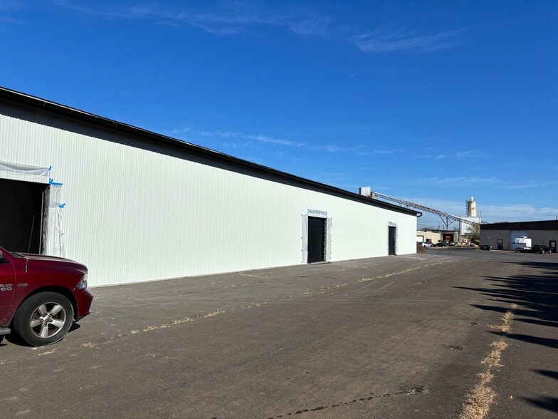 821 W 5th St, Lansdale, PA for sale - Building Photo - Image 3 of 8