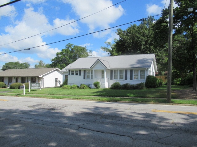 108 Cedar St, Carrollton, GA à vendre - Photo du bâtiment - Image 3 de 20