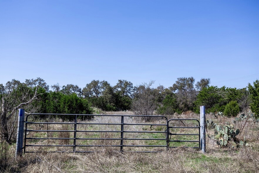 107 Tiller dr, Georgetown, TX for sale - Primary Photo - Image 1 of 39