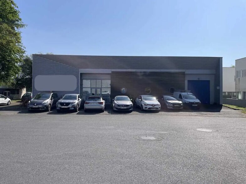 Flex dans La Chapelle-sur-Erdre à louer - Photo du bâtiment - Image 1 de 6