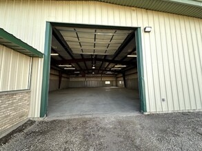 1906 Industrial Park Rd, Rock Falls, IL for lease Interior Photo- Image 2 of 5