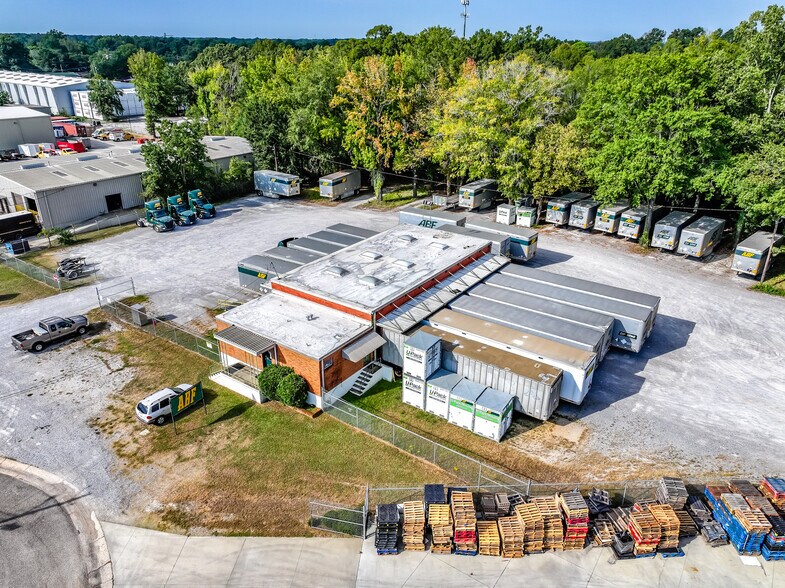 520 Trade Center St, Montgomery, AL for lease - Primary Photo - Image 1 of 10