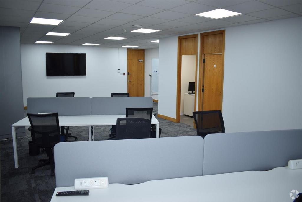 Admirals Way, London, LND E14 9XL - Unit 14 - - Interior Photo - Image 1 of 7