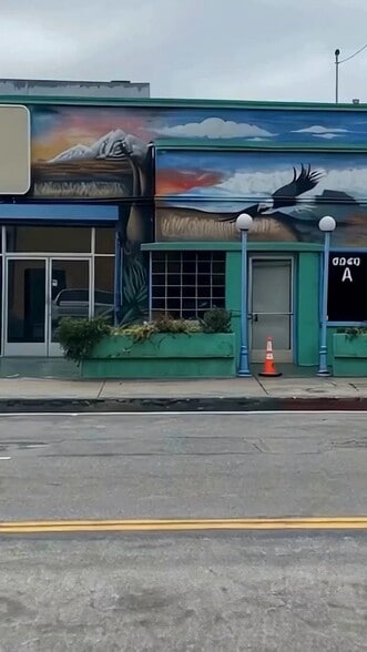 8940 National Blvd, Los Angeles, CA for lease - Commercial Listing Video - Image 2 of 16