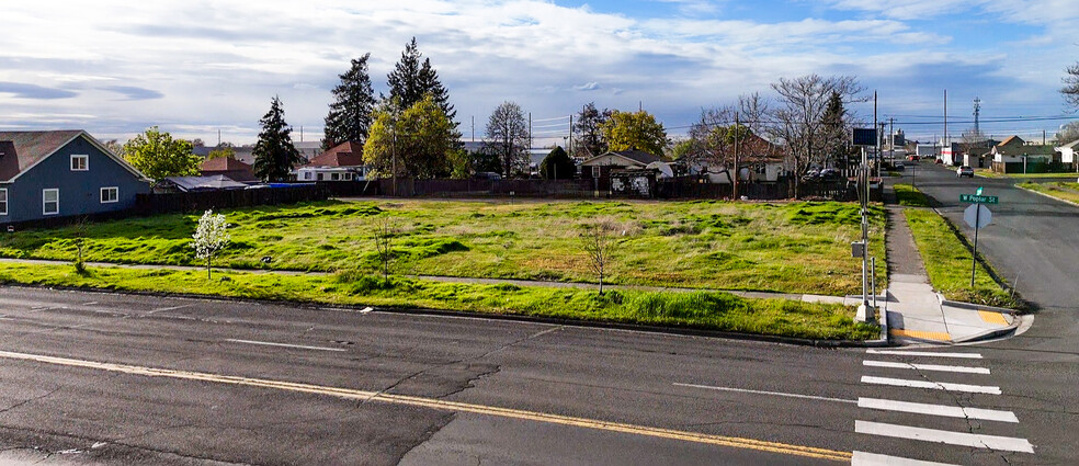 1002 W Poplar St, Walla Walla, WA for sale - Building Photo - Image 1 of 3