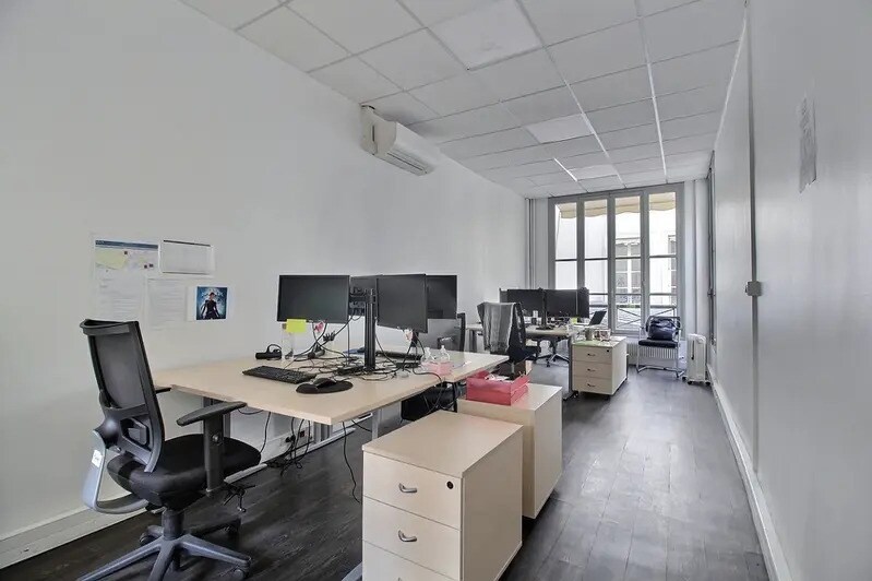 47 Rue De La Chaussee D'Antin, Paris for lease - Interior Photo - Image 2 of 6