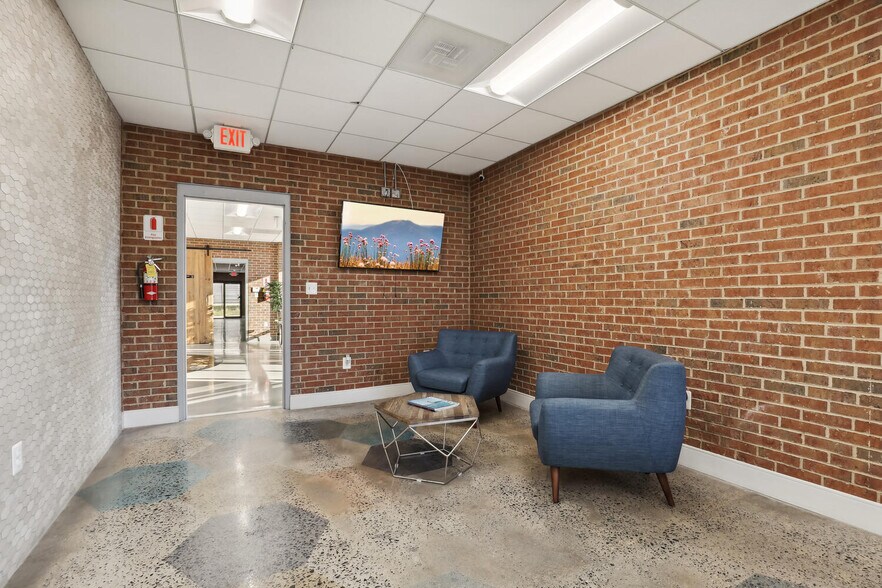 1508 Moran Rd, Sterling, VA à vendre - Photo intérieure - Image 3 de 19