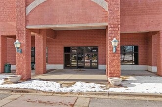 3012-3066 Village Park Dr, Plover, WI for lease Interior Photo- Image 2 of 7