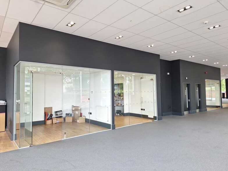 Hennock Road Central, Exeter for lease - Interior Photo - Image 3 of 7