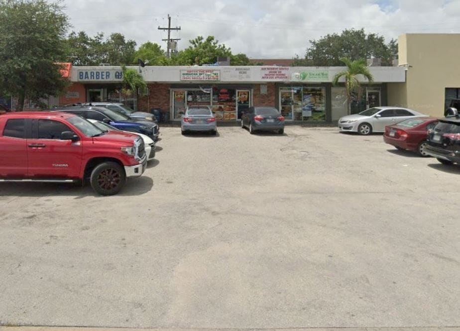 4080 NW 12th St, Lauderhill, FL for lease Primary Photo- Image 1 of 14