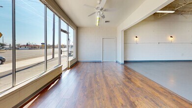 3390-3424 S Market St, Redding, CA for lease Interior Photo- Image 1 of 13