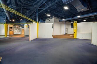 1601-1605 W Oakland Park Blvd, Oakland Park, FL for lease Interior Photo- Image 1 of 4