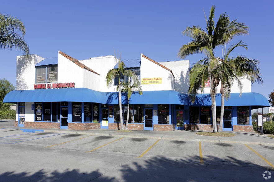 130 N Fairview Plz, Santa Ana, CA for sale - Building Photo - Image 2 of 9