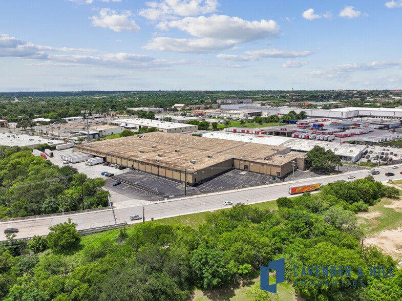 3200 E Houston St, San Antonio, TX for sale - Aerial - Image 3 of 27
