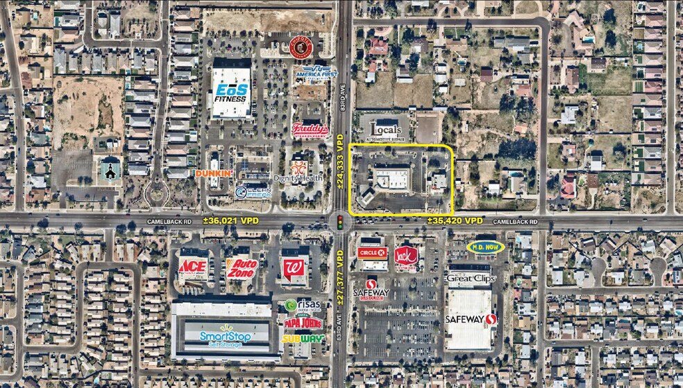 8282 W Camelback Rd, Glendale, AZ à louer - Photo du bâtiment - Image 2 de 4