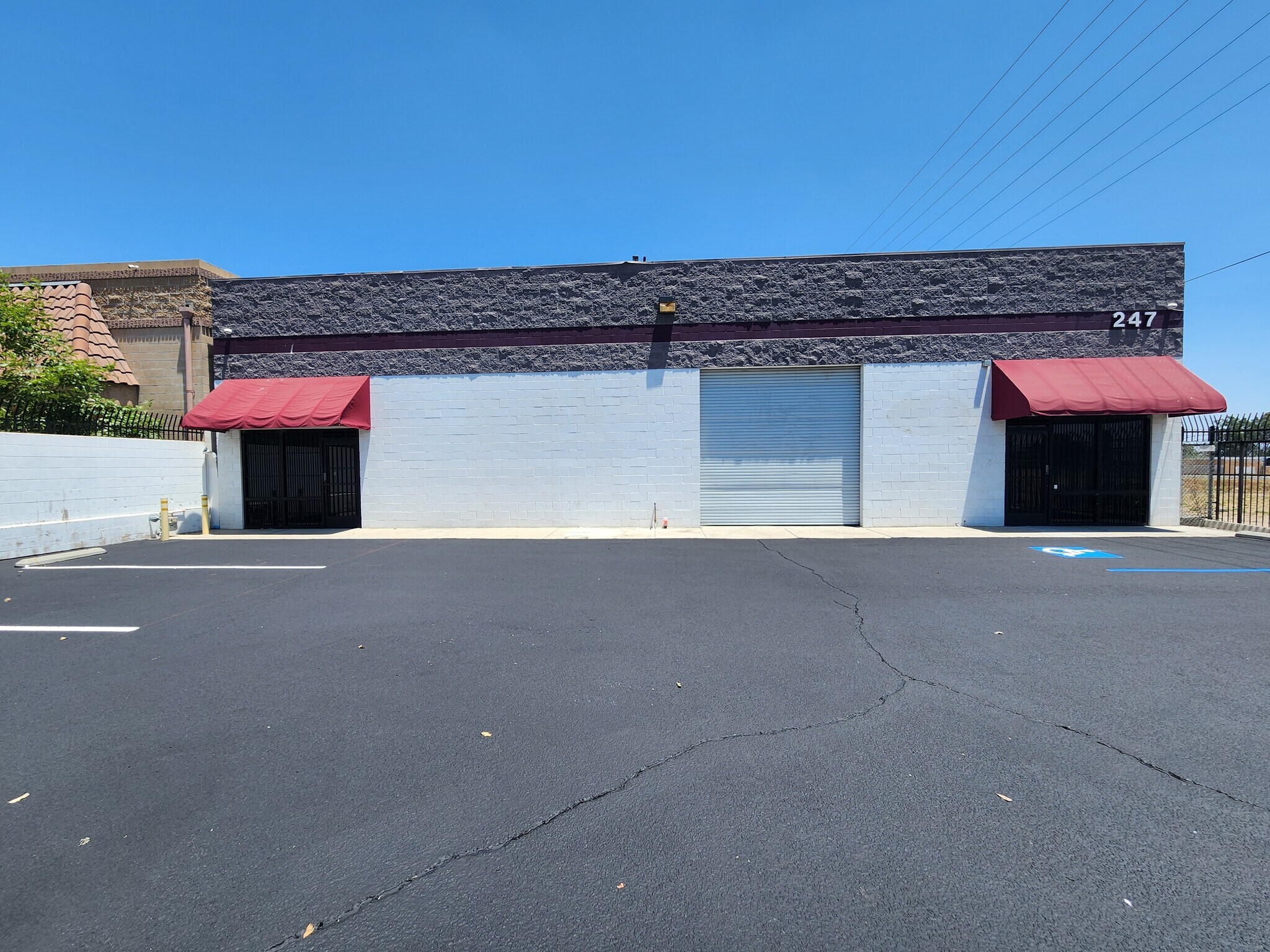 247 S Olive Ave, Rialto, CA à vendre Photo du bâtiment- Image 1 de 1