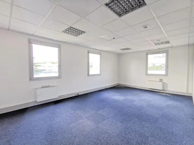 13 Rue Edison, Bron à vendre - Photo intérieure - Image 2 de 6