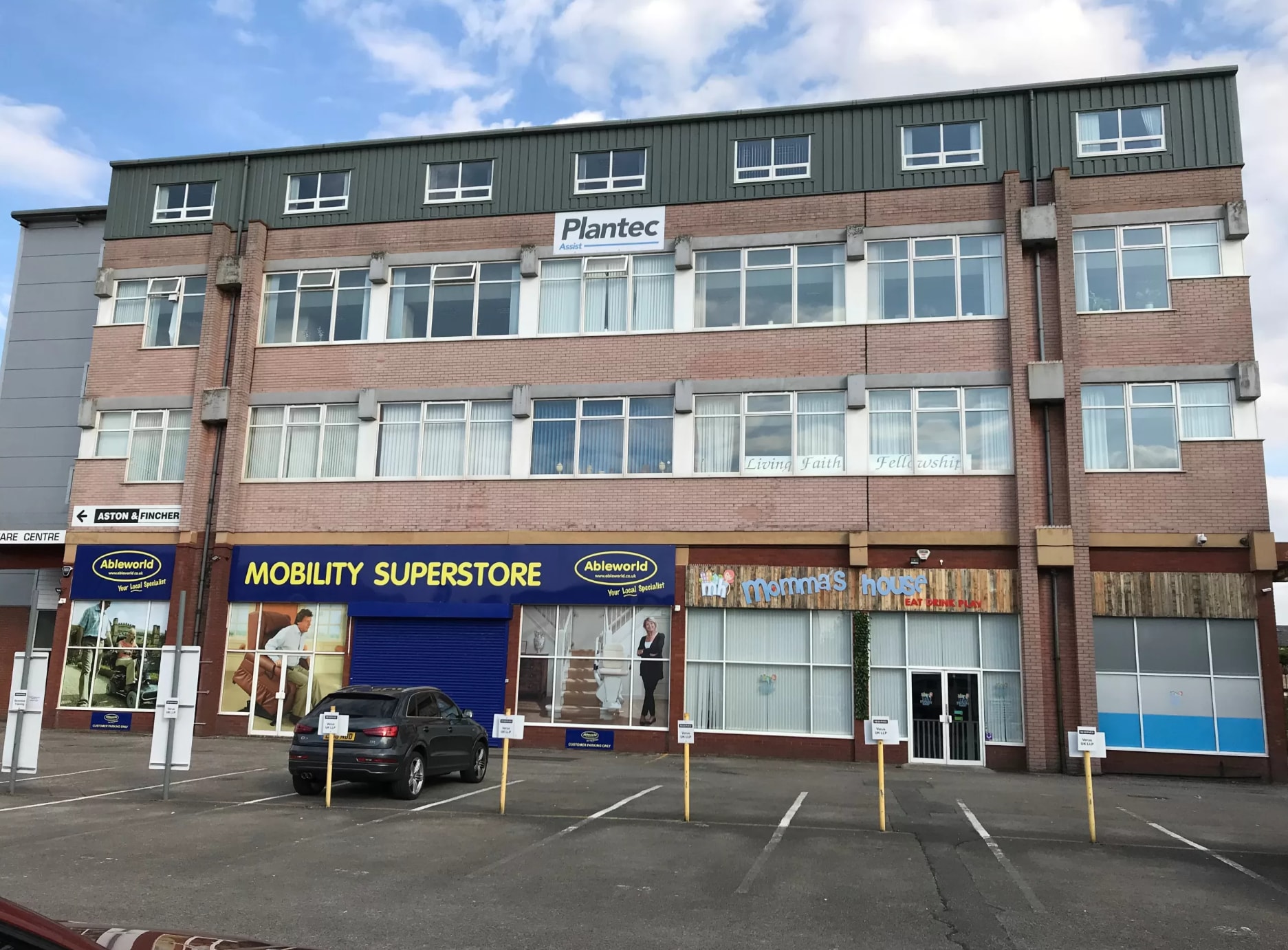 43-51 Shakespeare St, Southport for lease Primary Photo- Image 1 of 24