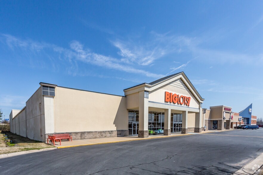 4201-4281 E McCain Blvd, North Little Rock, AR à louer - Photo du bâtiment - Image 3 de 11