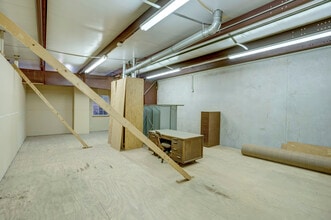 2620 Carson St, Haltom City, TX à louer Photo intérieure- Image 2 de 24