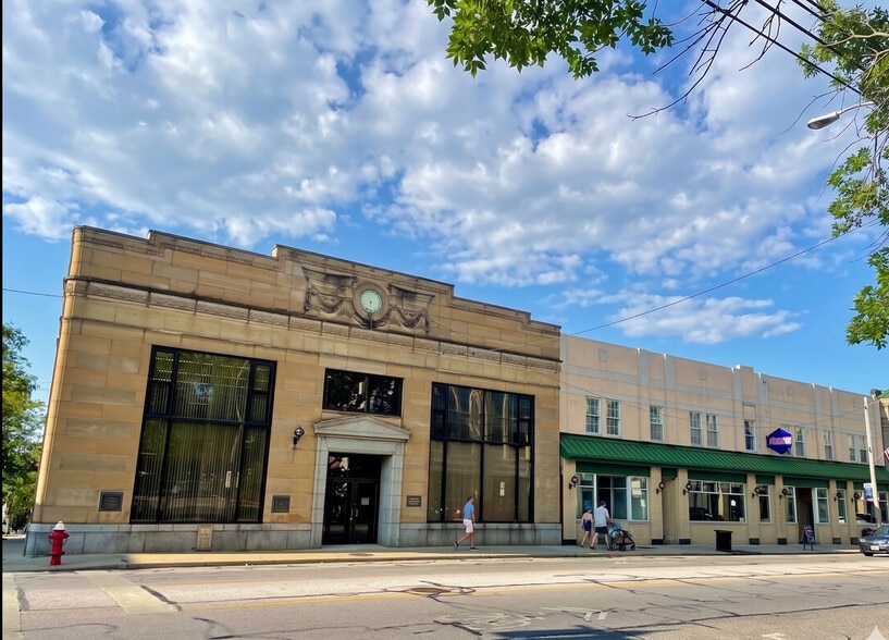 14826 Detroit Ave, Lakewood, OH for lease - Building Photo - Image 1 of 2