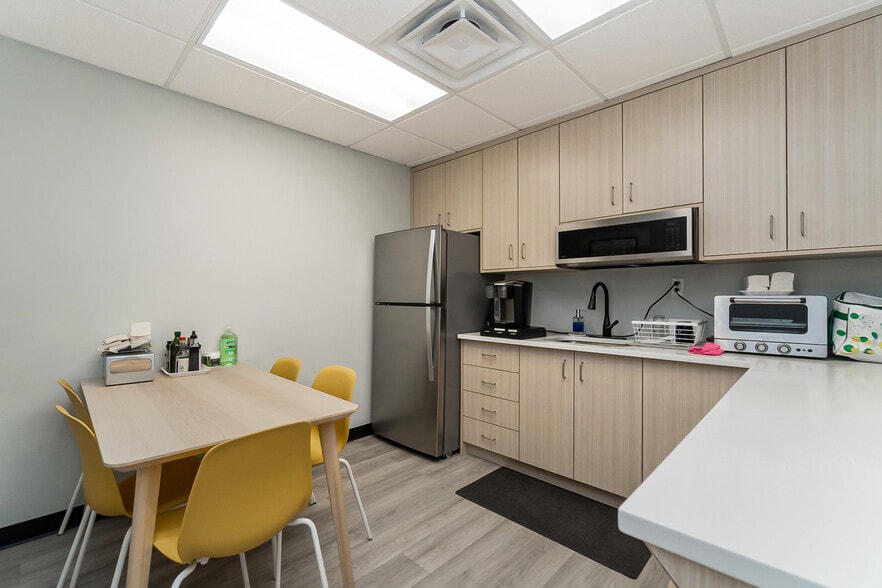 622 Union Blvd, Allentown, PA for lease - Interior Photo - Image 3 of 20