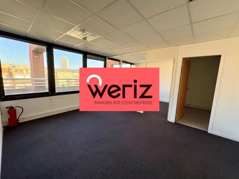 Office in Marseille for lease - Interior Photo - Image 3 of 4