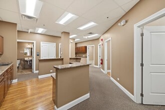 1232-1280 American Way, Libertyville, IL à louer Photo intérieure- Image 2 de 13