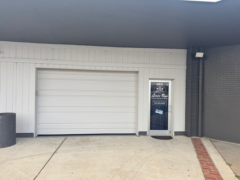 660-670 Lincoln St, Portsmouth, VA for lease - Building Photo - Image 1 of 10