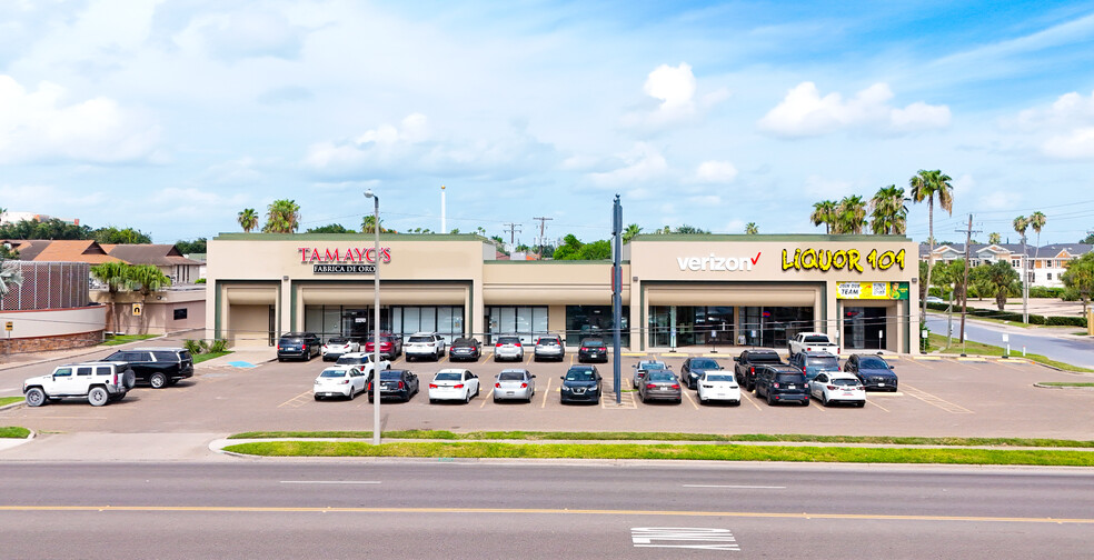 2017 S 10th St, McAllen, TX for lease - Building Photo - Image 1 of 6