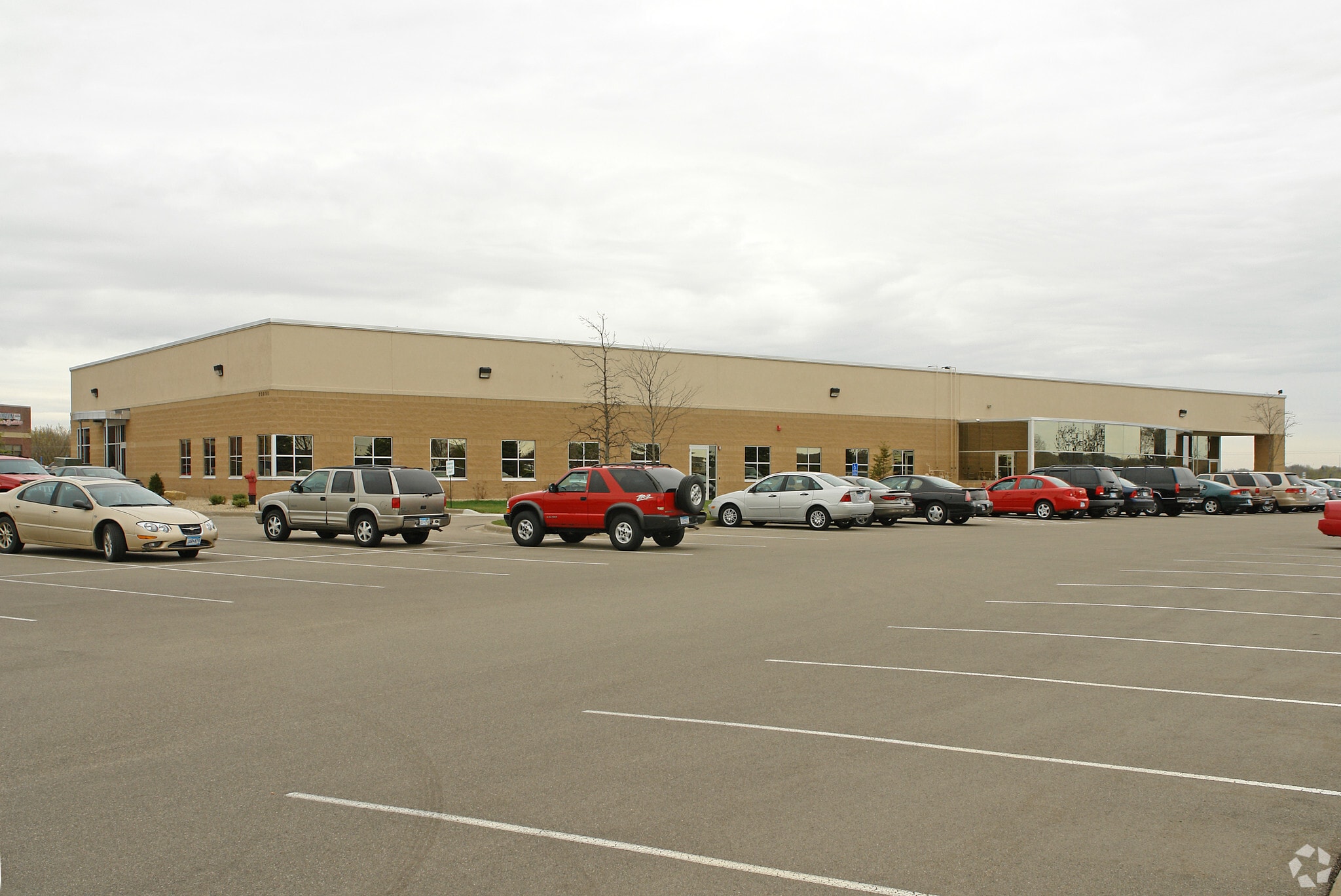 20890 Kenbridge Ct, Lakeville, MN for lease Primary Photo- Image 1 of 17