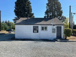 23930 Bothell Everett Hwy, Bothell, WA à louer Photo du bâtiment- Image 2 de 4