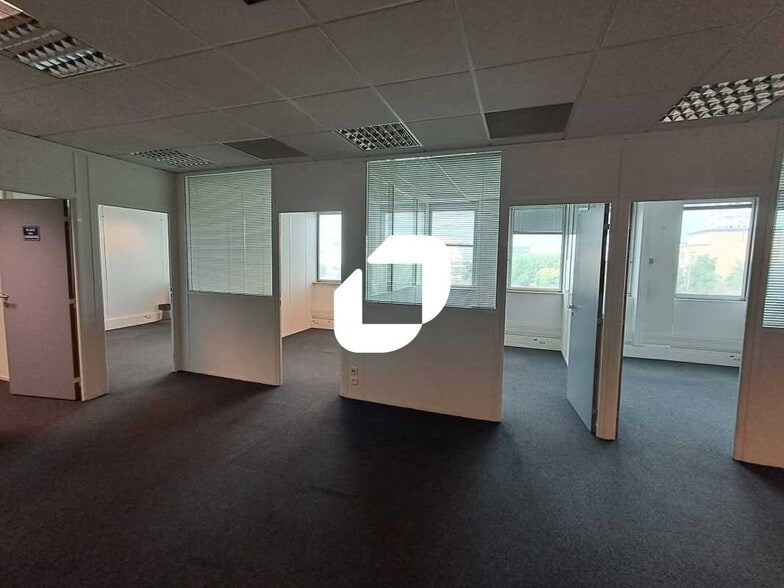 Bureau dans Asnieres Sur Seine à vendre - Photo intérieure - Image 3 de 7