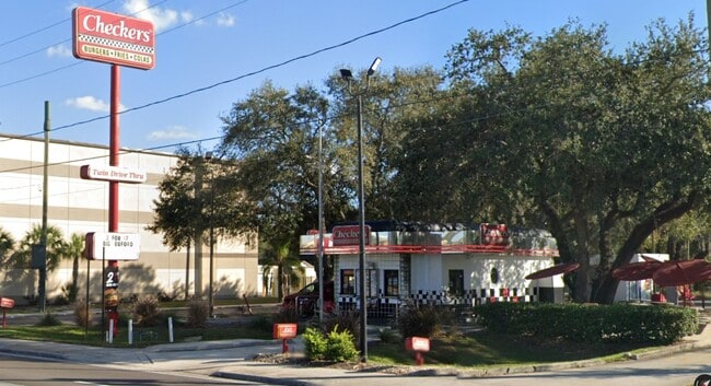 More details for 1615 E Hillsborough Ave, Tampa, FL - Retail for Sale
