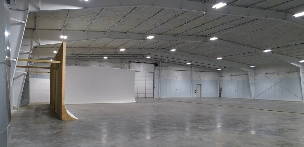 3141 E Outer Rd, Scott City, MO à vendre - Photo du bâtiment - Image 3 de 5