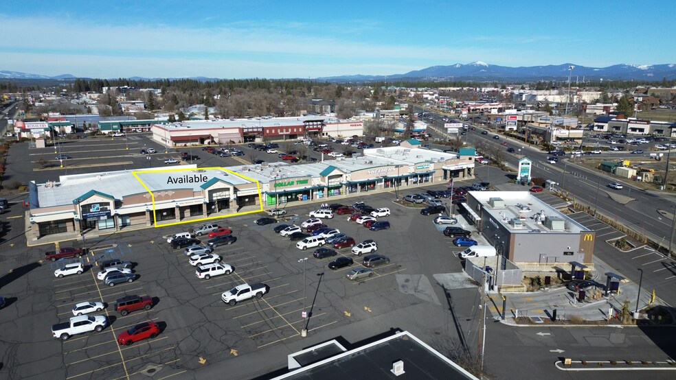 9327-9335 N Newport Hwy, Spokane, WA for lease - Building Photo - Image 1 of 4