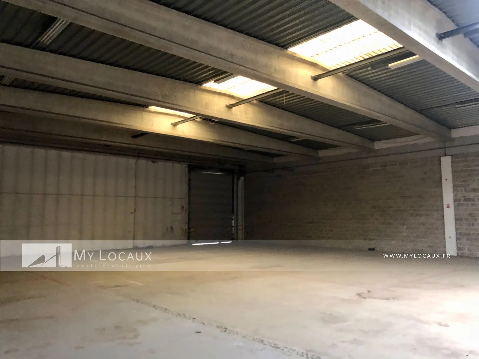 Flex in Herblay-sur-Seine for lease Interior Photo- Image 1 of 9