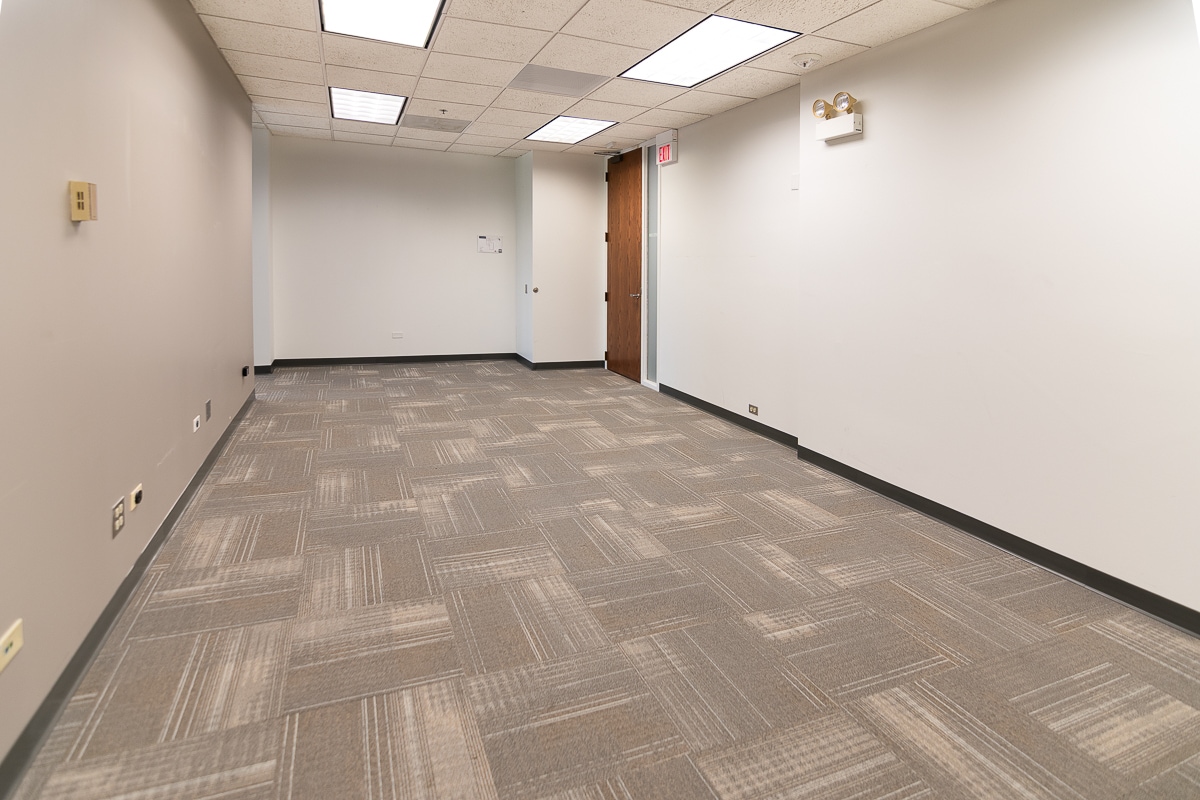 1821 Walden Office Sq, Schaumburg, IL for lease Interior Photo- Image 1 of 8