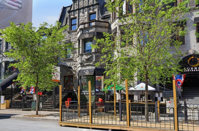 Plus de détails pour 1450 Rue Crescent, Montréal, QC - Commerce de détail à louer