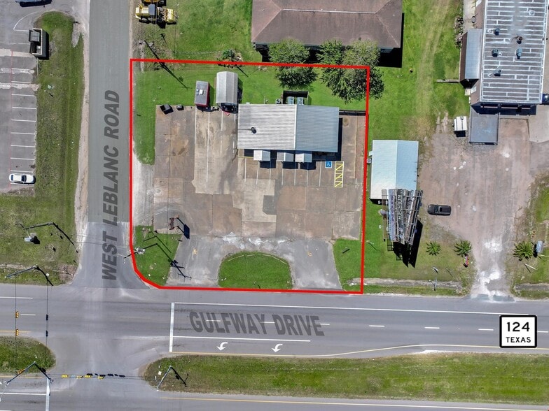 1220 Highway 124, Winnie, TX for sale - Building Photo - Image 2 of 24