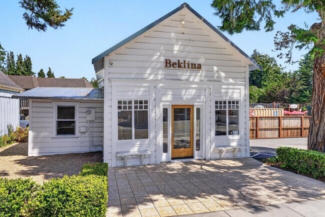 Plus de détails pour 408 Trout Gulch Rd, Aptos, CA - Commerce de détail à vendre