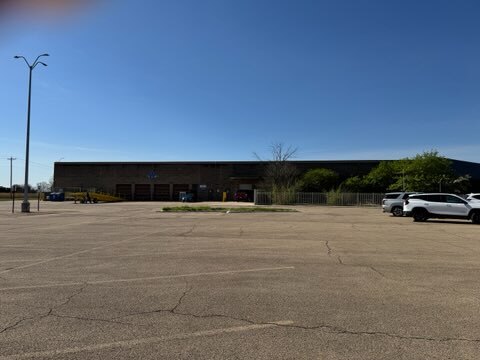 1590 1st Ave, Ottawa, IL à louer - Photo du bâtiment - Image 3 de 6