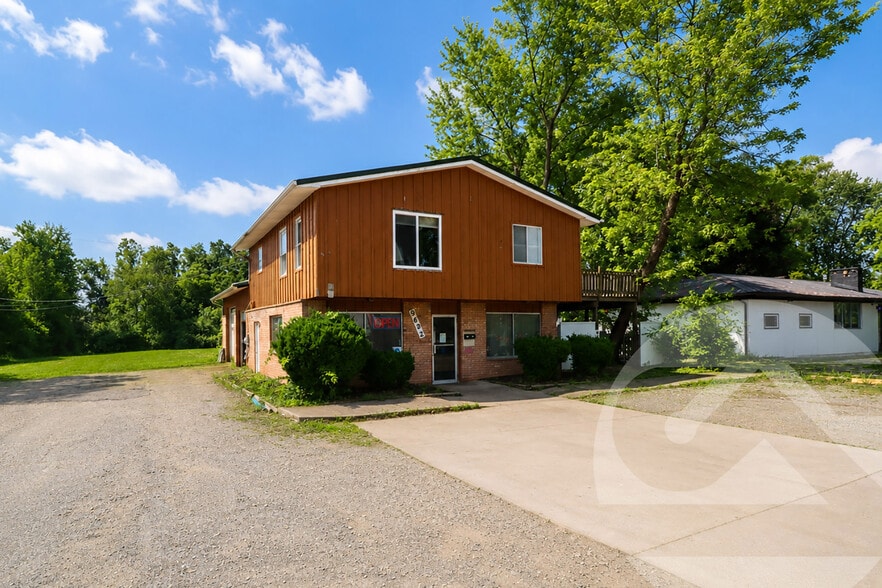 9692-9694 E M-36, Whitmore Lake, MI for sale - Building Photo - Image 2 of 2