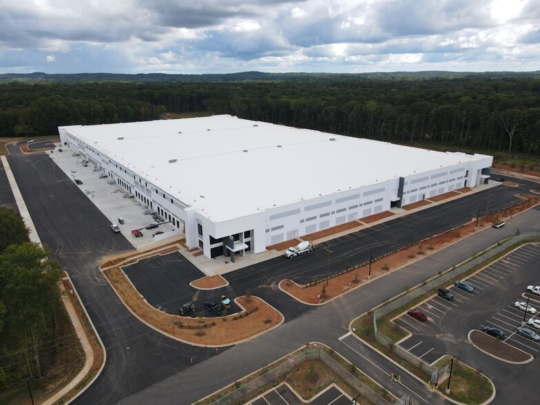 1415 Peeler Rd, Salisbury, NC à louer - Photo du bâtiment - Image 3 de 5