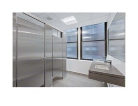 230 W 38th St, New York, NY for lease Interior Photo- Image 2 of 3