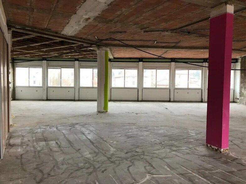 Office in Villefranche-sur-Saône for lease - Interior Photo - Image 3 of 4