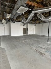 815-855 E Twain Ave, Las Vegas, NV à louer Photo intérieure- Image 1 de 1